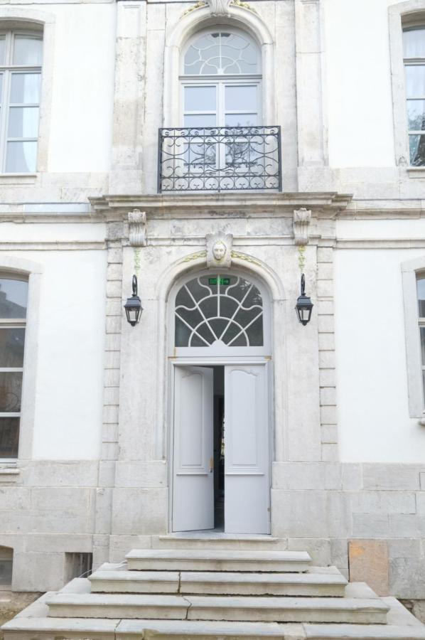 La Maison De La Duchesse De La Valliere - Chambre Rosaline - Parking Prive Gratuit مونس المظهر الخارجي الصورة